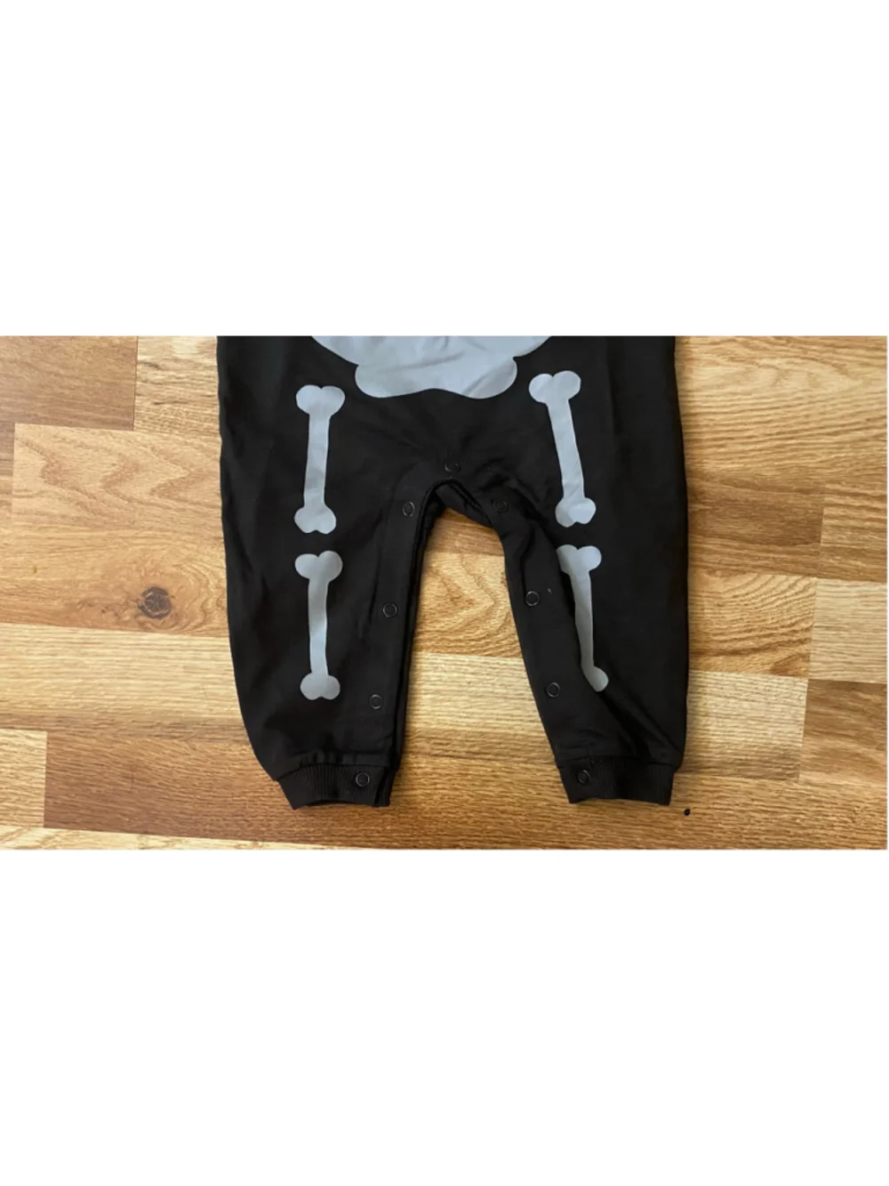 Baby Carter's Skeleton Bodysuit 9 Months Black and White NWT